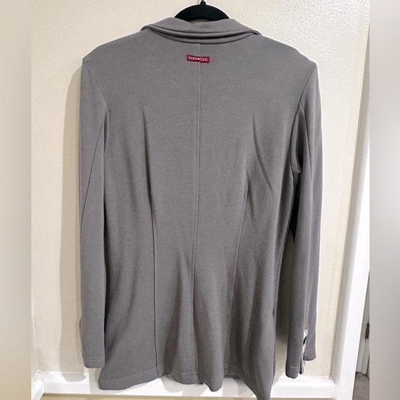 Hard Tail Button Up - Picture 5 of 5